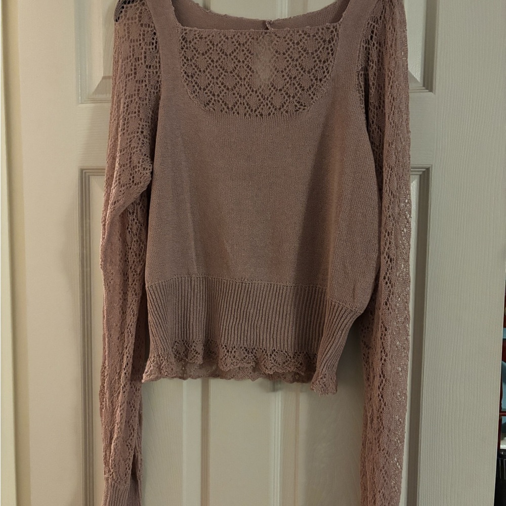 Ladies light weight sweater